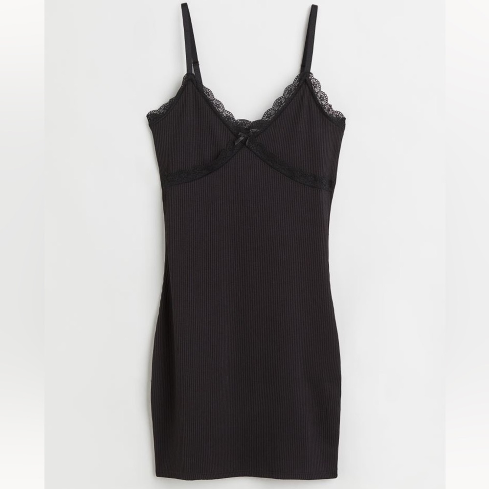 H&M Lace Ribbed Bodycon Dress 🖤